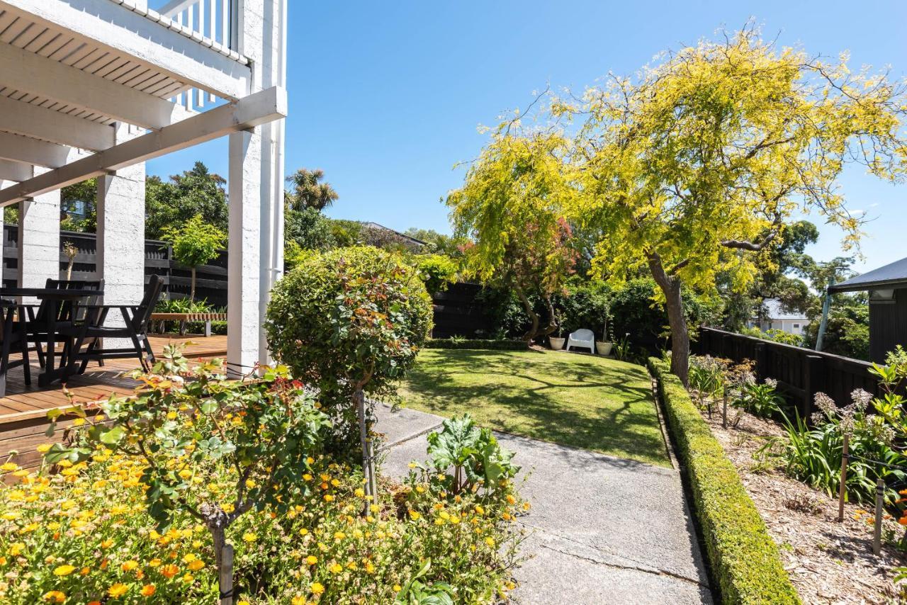 Retro Living - Lush Garden Appartement Christchurch Buitenkant foto